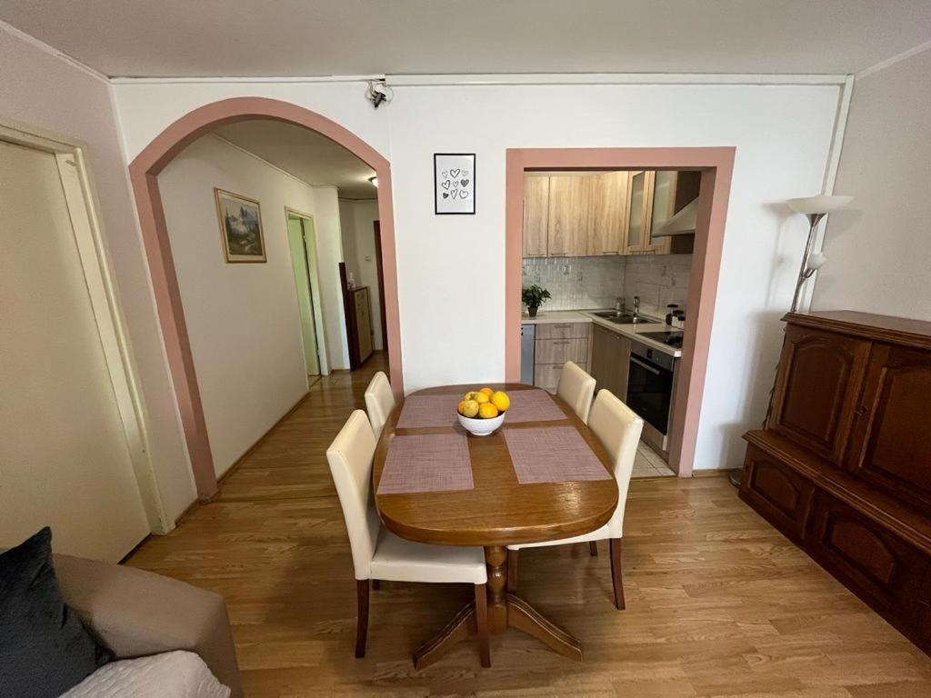Apartman Spahija 希贝尼克 外观 照片